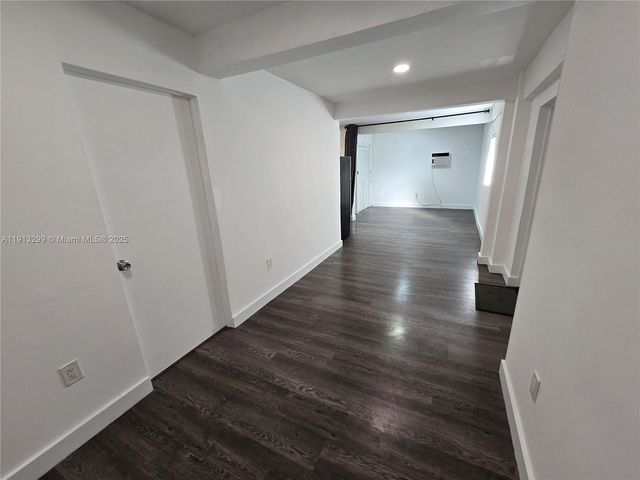 1629 SW 6th St 13, Miami, FL 33135