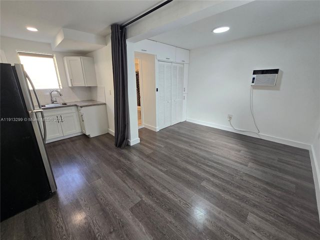 1629 SW 6th St 13, Miami, FL 33135