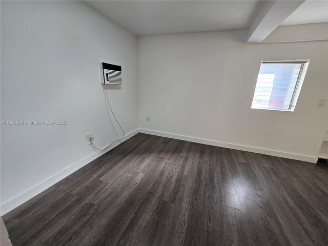 1629 SW 6th St 13, Miami, FL 33135