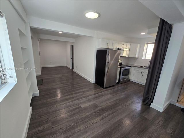 1629 SW 6th St 13, Miami, FL 33135