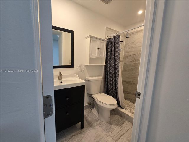 1629 SW 6th St 13, Miami, FL 33135