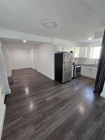 1629 SW 6th St 13, Miami, FL 33135