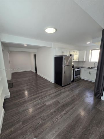 1629 SW 6th St 13, Miami, FL 33135