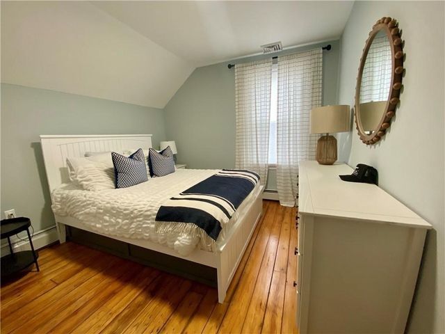 18 Hall Avenue, Newport, RI 02840