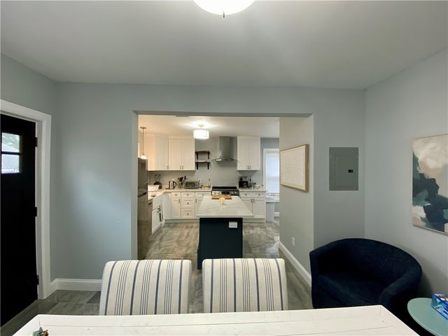 18 Hall Avenue, Newport, RI 02840