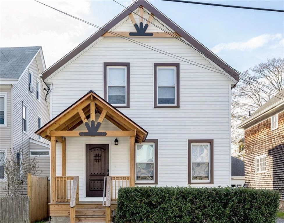 18 Hall Avenue, Newport, RI 02840