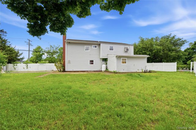 175 Candlewood Road, Bay Shore, NY 11706
