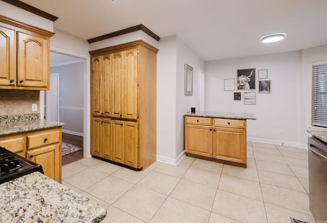 9 Yukon Cove, Maumelle, AR 72113