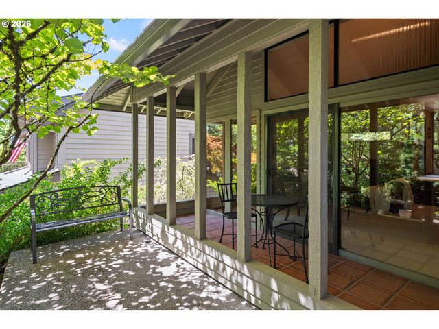 4273 SUNDEW Ct, Lake Oswego, OR 97035