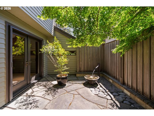 4273 SUNDEW Ct, Lake Oswego, OR 97035