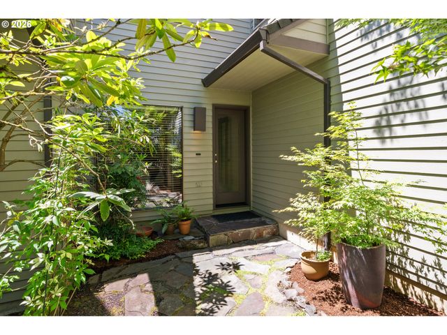 4273 SUNDEW Ct, Lake Oswego, OR 97035