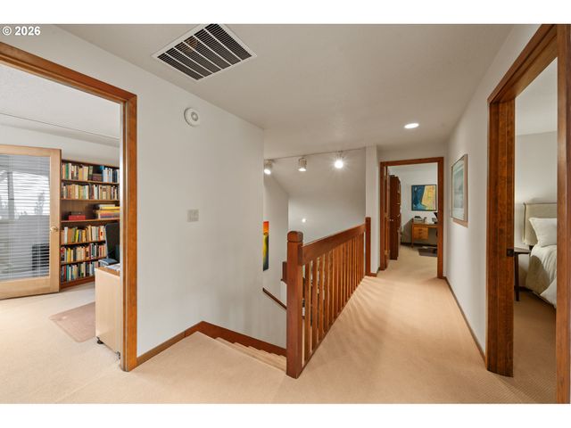 4273 SUNDEW Ct, Lake Oswego, OR 97035