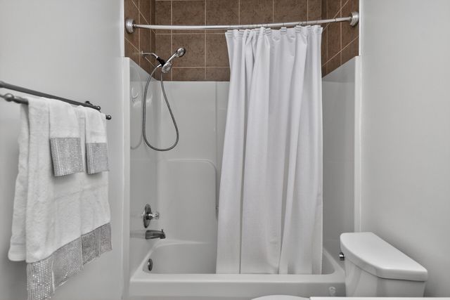 117 White Oak Trace, Lexington, KY 40511