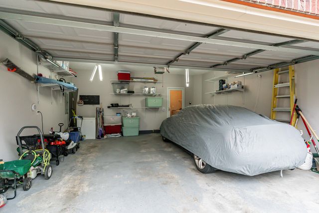 117 White Oak Trace, Lexington, KY 40511