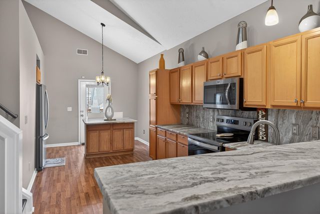 117 White Oak Trace, Lexington, KY 40511