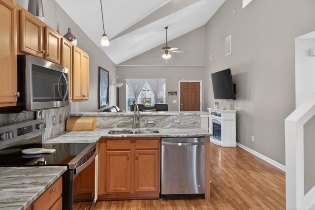 117 White Oak Trace, Lexington, KY 40511