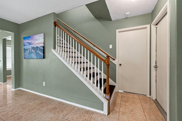 11030 Knobbley Oak Ct, Cypress, TX 77065