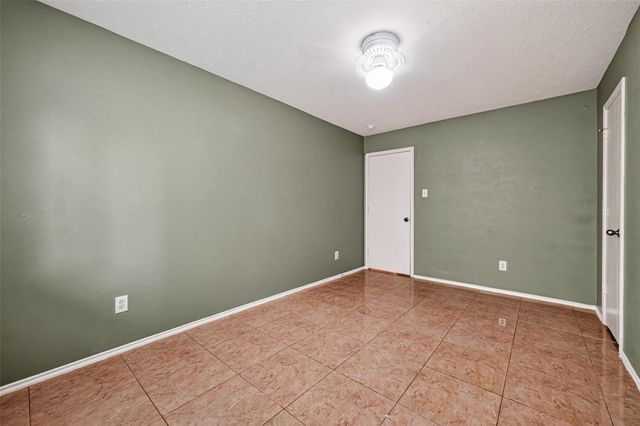11030 Knobbley Oak Ct, Cypress, TX 77065