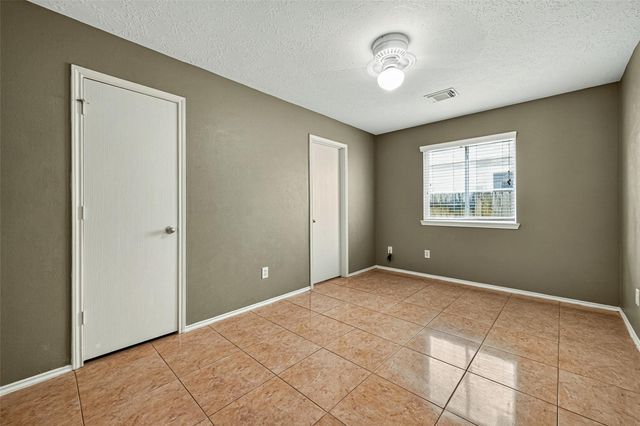 11030 Knobbley Oak Ct, Cypress, TX 77065
