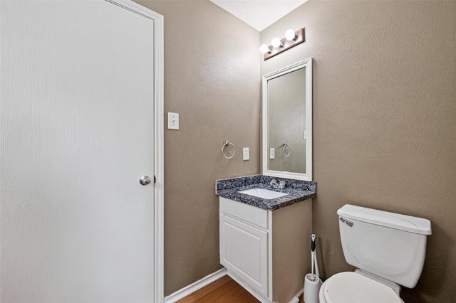 11030 Knobbley Oak Ct, Cypress, TX 77065