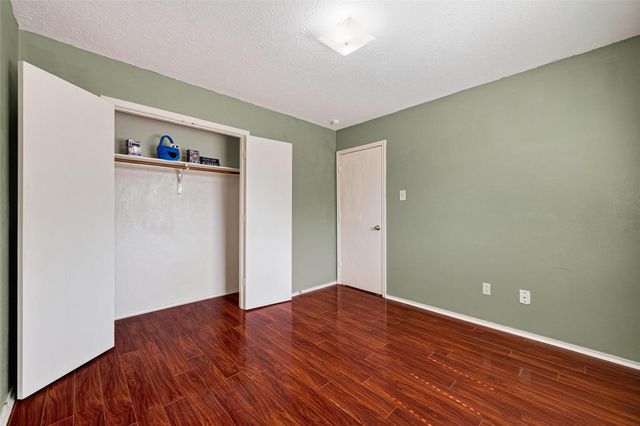 11030 Knobbley Oak Ct, Cypress, TX 77065