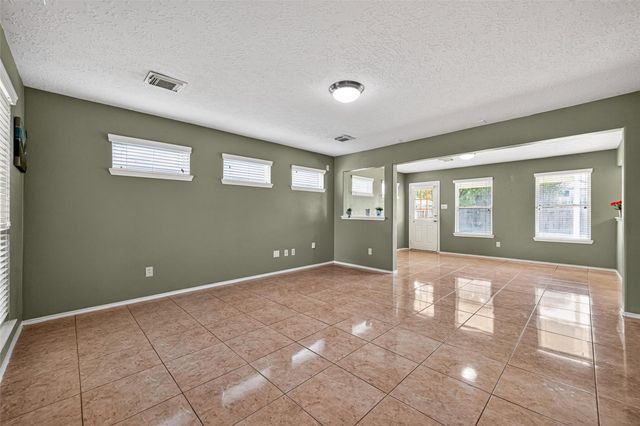 11030 Knobbley Oak Ct, Cypress, TX 77065