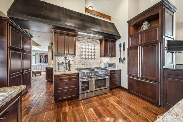 7104 166th Avenue E, Sumner, WA 98390