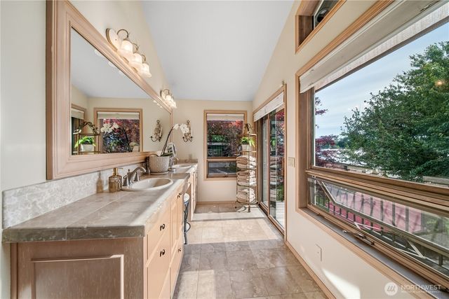 7104 166th Avenue E, Sumner, WA 98390