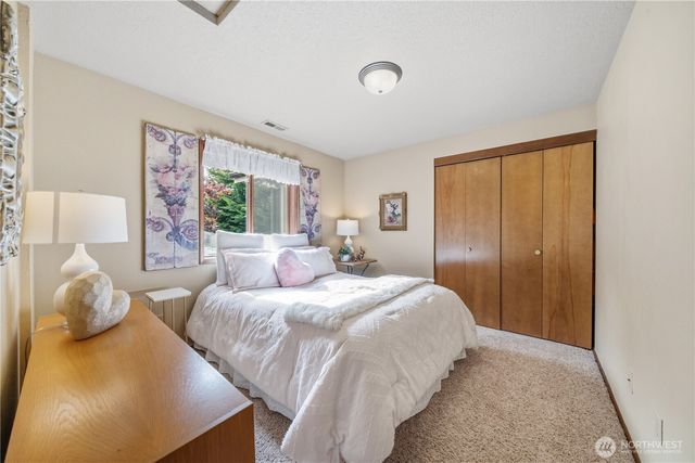 7104 166th Avenue E, Sumner, WA 98390