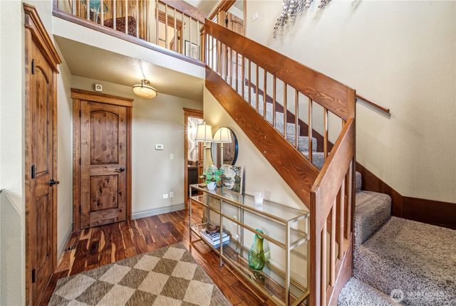 7104 166th Avenue E, Sumner, WA 98390