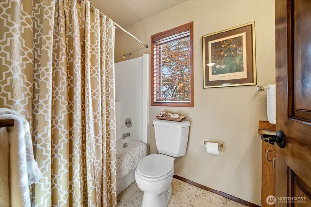 7104 166th Avenue E, Sumner, WA 98390