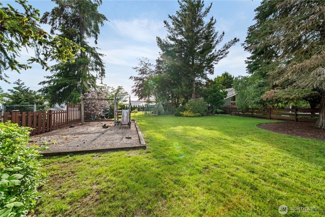 7104 166th Avenue E, Sumner, WA 98390