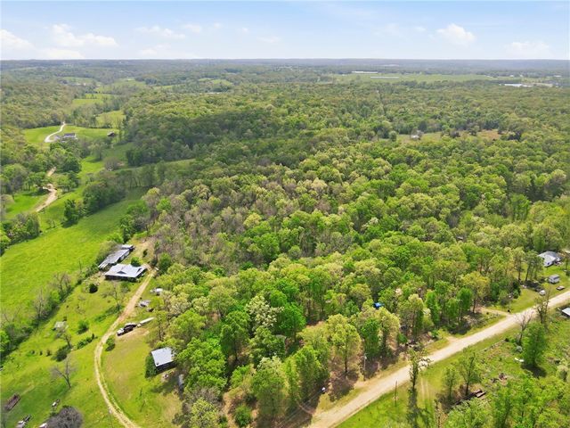 15435 Realtree Road, Gravette, AR 72736