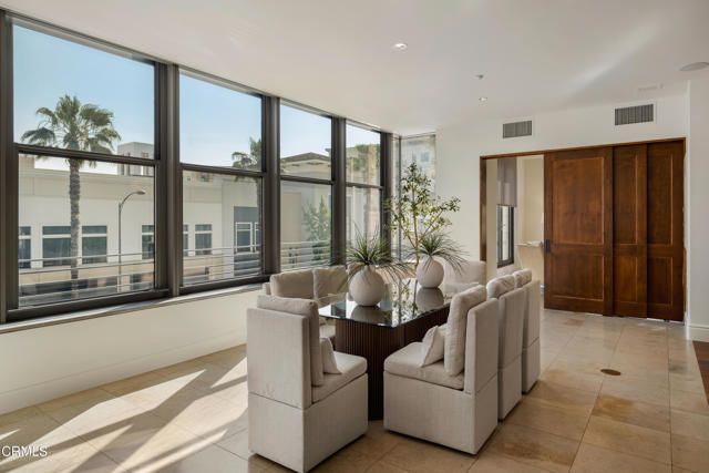 345 E Colorado Boulevard 302, Pasadena, CA 91101