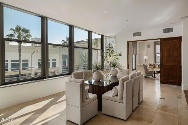 345 E Colorado Boulevard 302, Pasadena, CA 91101