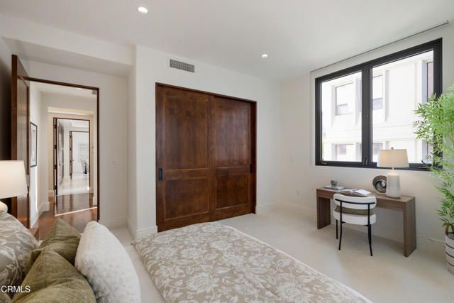 345 E Colorado Boulevard 302, Pasadena, CA 91101