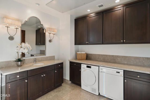 345 E Colorado Boulevard 302, Pasadena, CA 91101