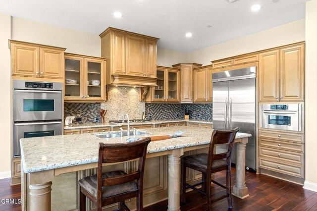 3927 W Hemlock Street, Oxnard, CA 93035