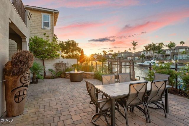 3927 W Hemlock Street, Oxnard, CA 93035