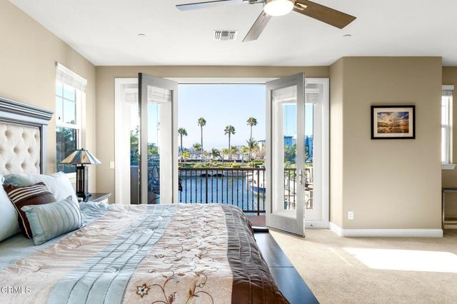 3927 W Hemlock Street, Oxnard, CA 93035