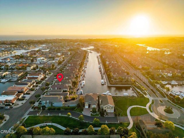 3927 W Hemlock Street, Oxnard, CA 93035
