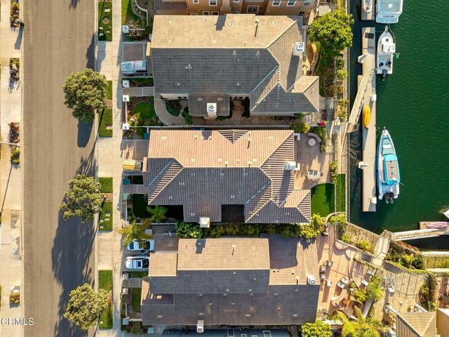 3927 W Hemlock Street, Oxnard, CA 93035