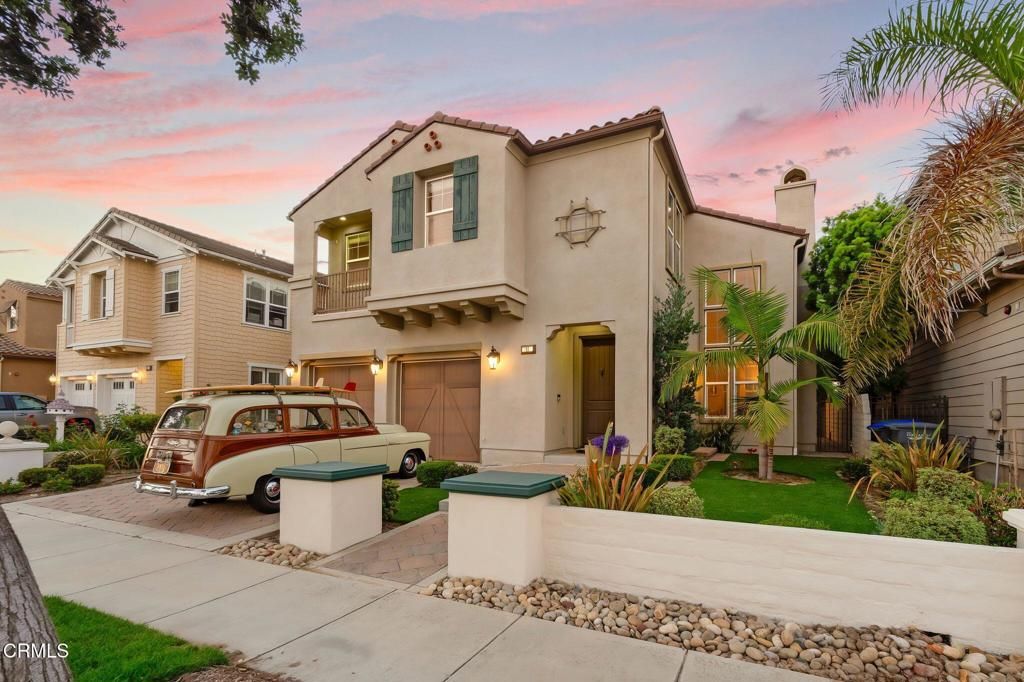 3927 W Hemlock Street, Oxnard, CA 93035