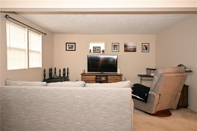 1915 Maratta Rd, Hopewell Twp, PA 15001