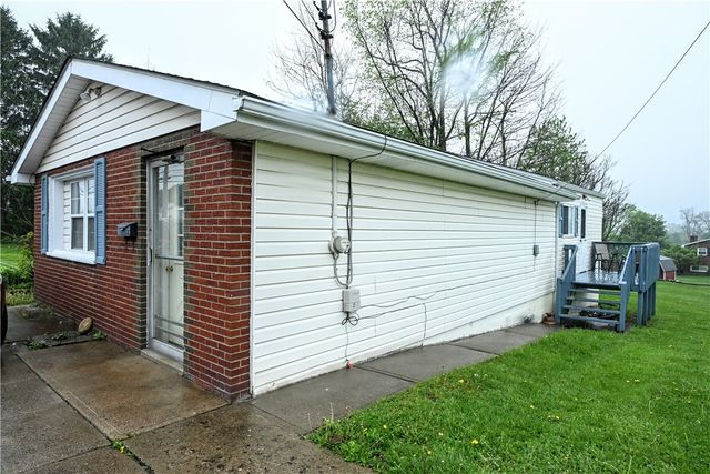 1915 Maratta Rd, Hopewell Twp, PA 15001