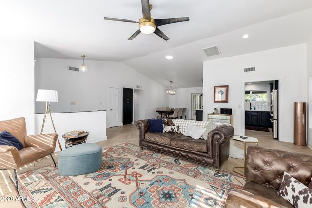 436 E BLUEBELL Lane, Tempe, AZ 85288