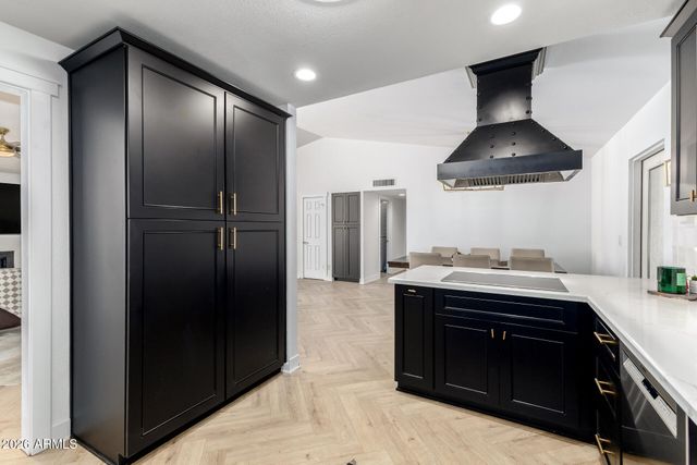 436 E BLUEBELL Lane, Tempe, AZ 85288