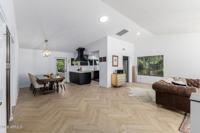 436 E BLUEBELL Lane, Tempe, AZ 85288