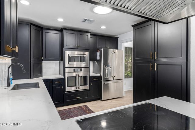 436 E BLUEBELL Lane, Tempe, AZ 85288