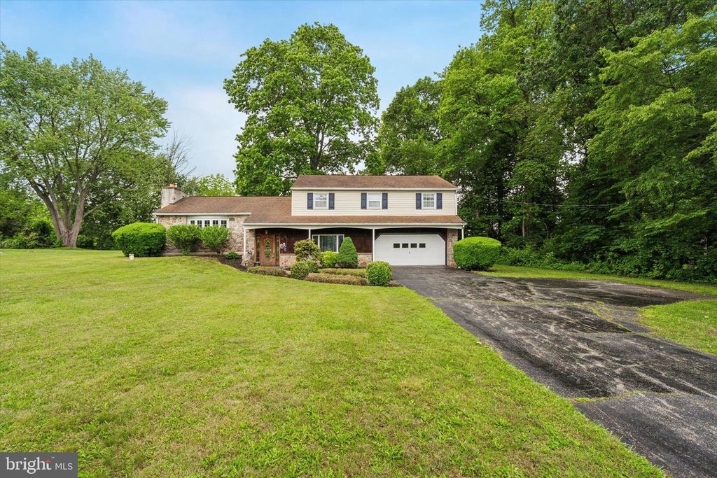 711 PIKELAND AVE, Spring City, PA 19475